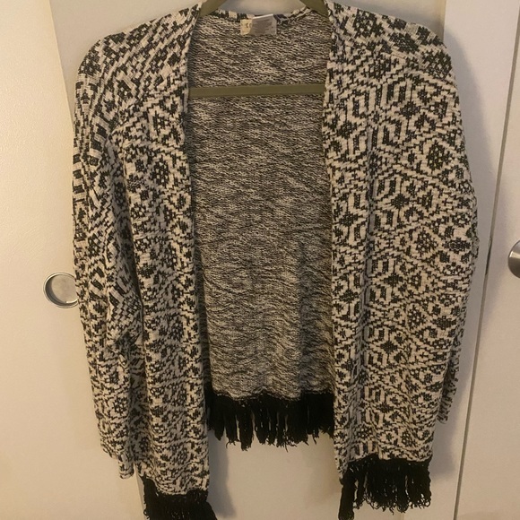 Boho style fringe Cardigan - Picture 1 of 3